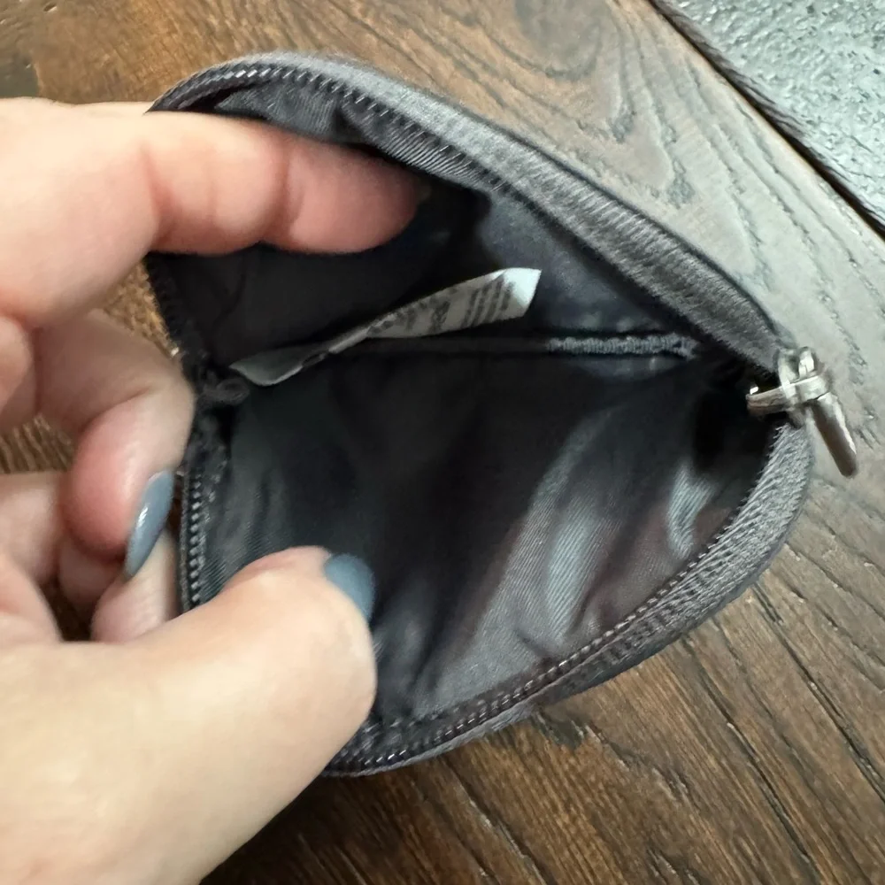 Lululemon athletica Gray Coin Keychain Pouch with Logo - Picture 8 of 15